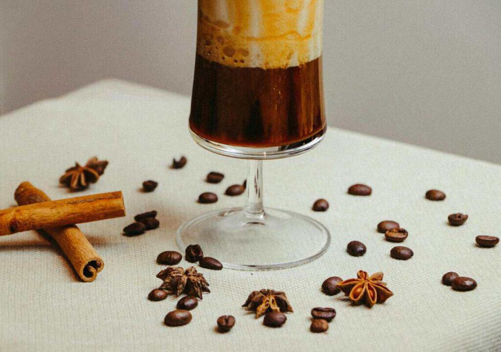 Healthy black coffee recipe with cinnamon for weight loss support
